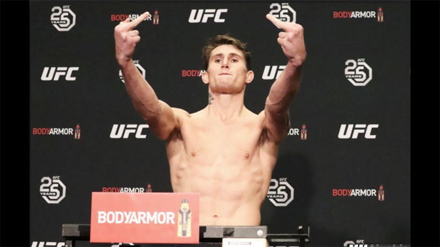 Darren Till may have a broken left hand